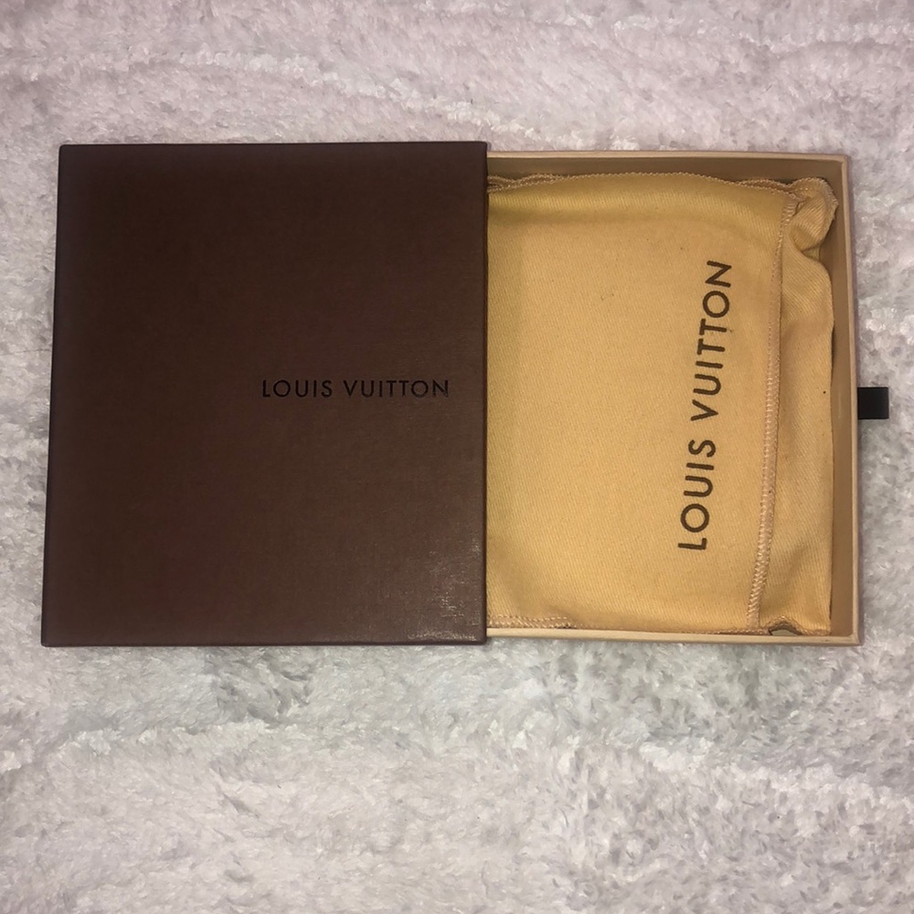 LOUIS VUITTON PF MULTIPLE TAIGA GRIZZLI